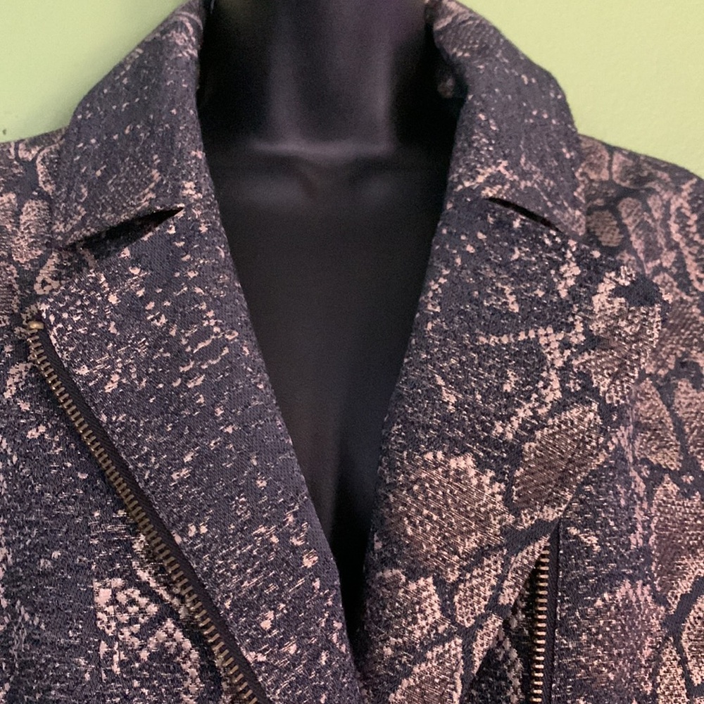 🔵 Chico’s jacket - Picture 5 of 9